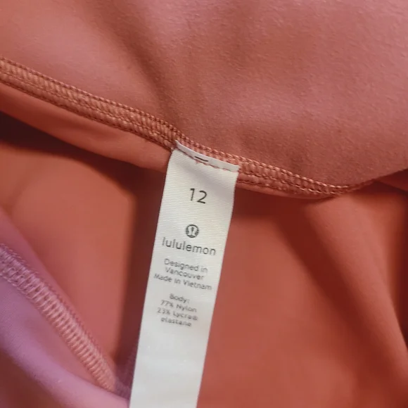 Lululemon Pink In Movement 7/8 Tight *Everlux 25" - Picture 7 of 8